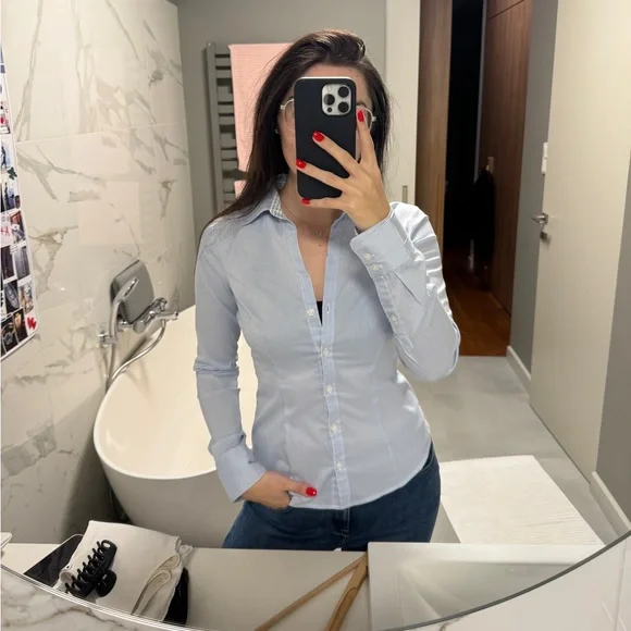 Vintage 90’s office siren button up H&M top - size fits a small - Picture 3 of 8